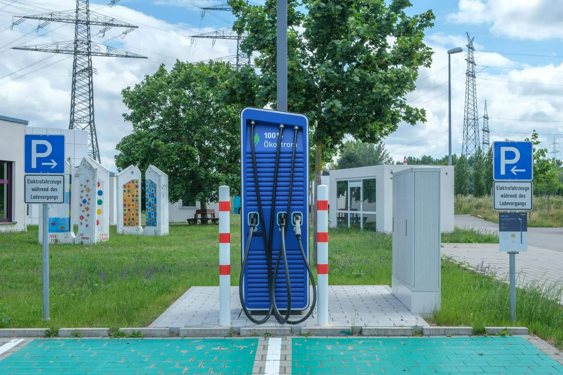 EV Charging Innovations That Power Sustainable Van Journeys