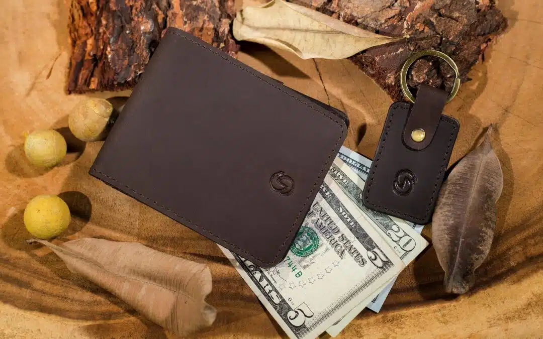 Wallet Buying Tips for Campers: Everything You Need to Know